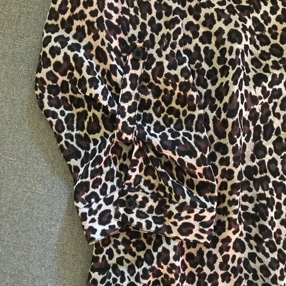 women’s blouse - Picture 2 of 3